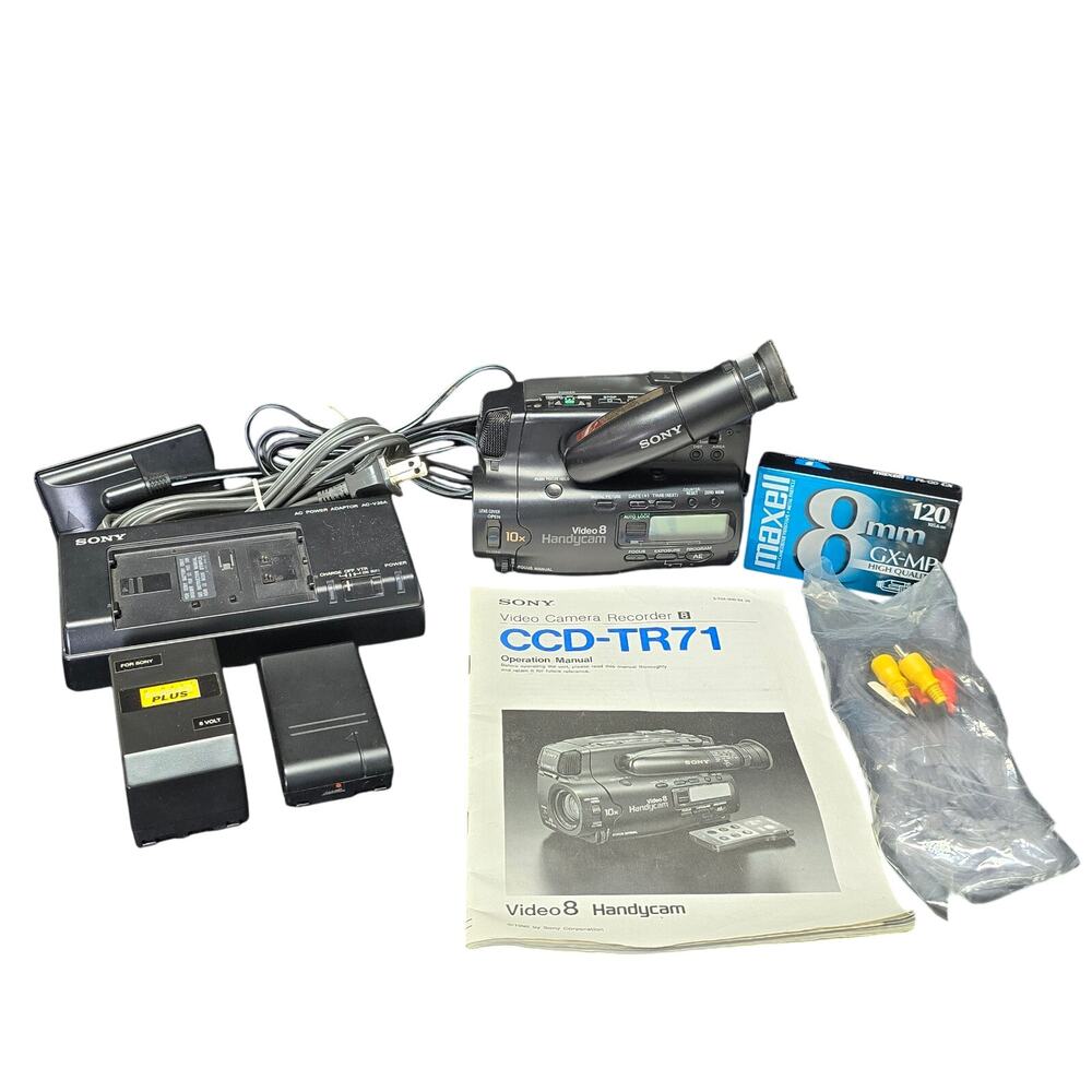 SONY Video Camera Recorder CCD-TRV91 Camcorder Charger Batteries & Videotape